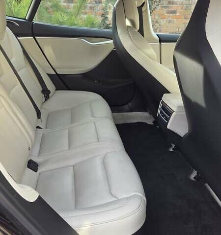 Черный Тесла Модель С, объемом двигателя 0 л и пробегом 217 тыс. км за 16300 $, фото 18 на Automoto.ua