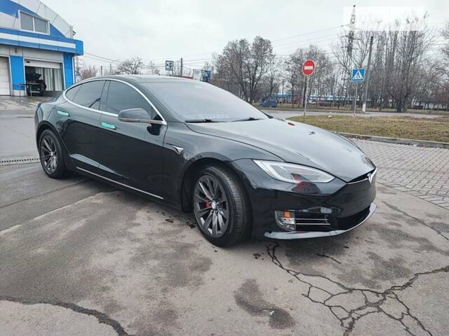 Черный Тесла Модель С, объемом двигателя 0 л и пробегом 48 тыс. км за 31500 $, фото 7 на Automoto.ua