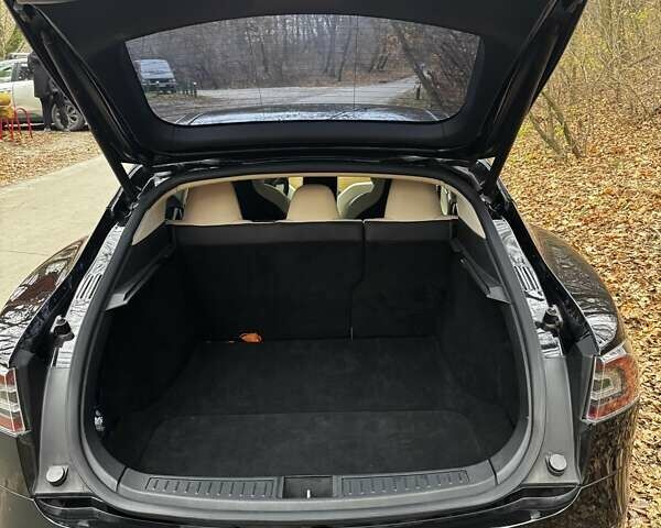 Чорний Тесла Модель С, об'ємом двигуна 0 л та пробігом 173 тис. км за 27000 $, фото 8 на Automoto.ua