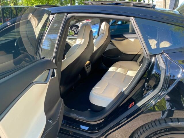 Чорний Тесла Модель С, об'ємом двигуна 0 л та пробігом 70 тис. км за 28900 $, фото 14 на Automoto.ua