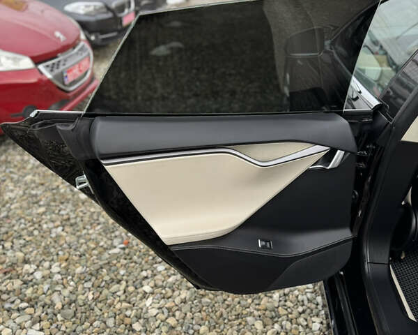 Чорний Тесла Модель С, об'ємом двигуна 0 л та пробігом 147 тис. км за 23999 $, фото 20 на Automoto.ua