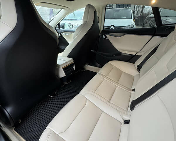 Чорний Тесла Модель С, об'ємом двигуна 0 л та пробігом 147 тис. км за 23999 $, фото 21 на Automoto.ua