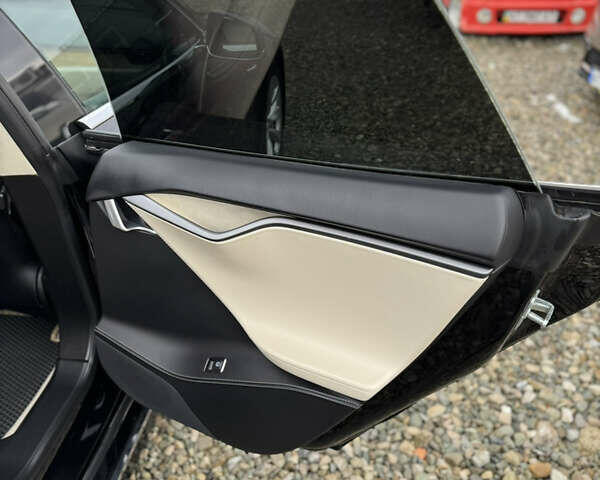 Чорний Тесла Модель С, об'ємом двигуна 0 л та пробігом 147 тис. км за 23999 $, фото 31 на Automoto.ua