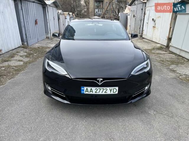 Черный Тесла Модель С, объемом двигателя 0 л и пробегом 169 тыс. км за 23900 $, фото 2 на Automoto.ua