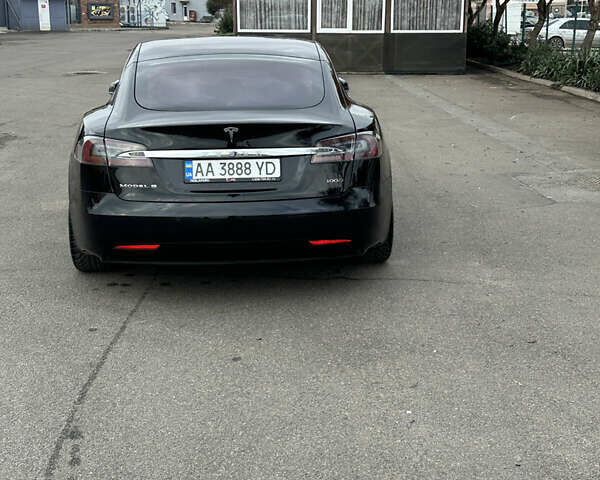 Чорний Тесла Модель С, об'ємом двигуна 0 л та пробігом 117 тис. км за 23000 $, фото 34 на Automoto.ua