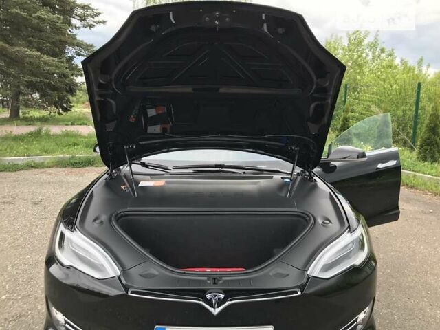 Черный Тесла Модель С, объемом двигателя 0 л и пробегом 82 тыс. км за 28999 $, фото 5 на Automoto.ua