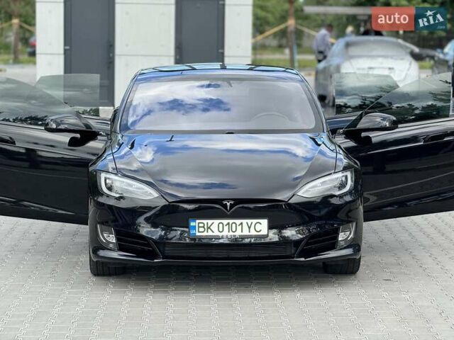 Черный Тесла Модель С, объемом двигателя 0 л и пробегом 52 тыс. км за 29999 $, фото 34 на Automoto.ua