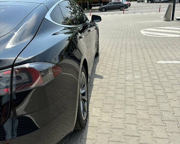 Черный Тесла Модель С, объемом двигателя 0 л и пробегом 120 тыс. км за 19400 $, фото 9 на Automoto.ua