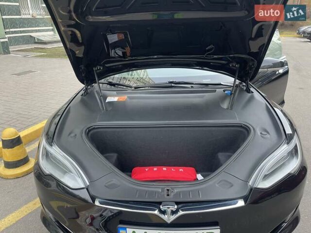Черный Тесла Модель С, объемом двигателя 0 л и пробегом 169 тыс. км за 23900 $, фото 23 на Automoto.ua