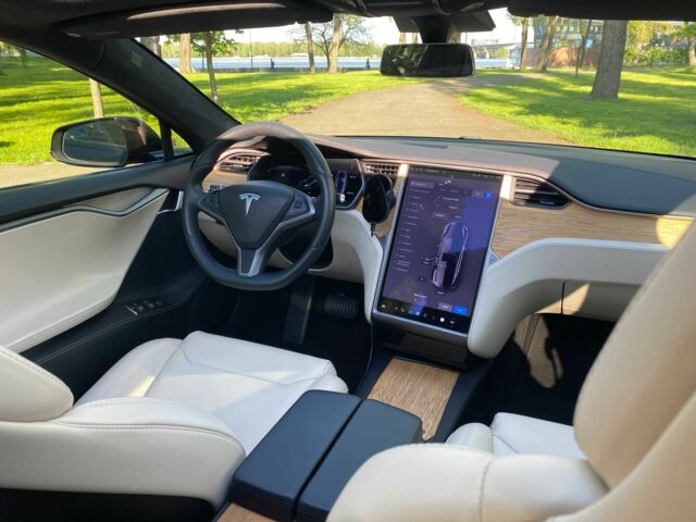 Чорний Тесла Модель С, об'ємом двигуна 0 л та пробігом 70 тис. км за 28900 $, фото 17 на Automoto.ua