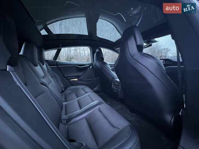 Чорний Тесла Модель С, об'ємом двигуна 0 л та пробігом 100 тис. км за 22999 $, фото 30 на Automoto.ua