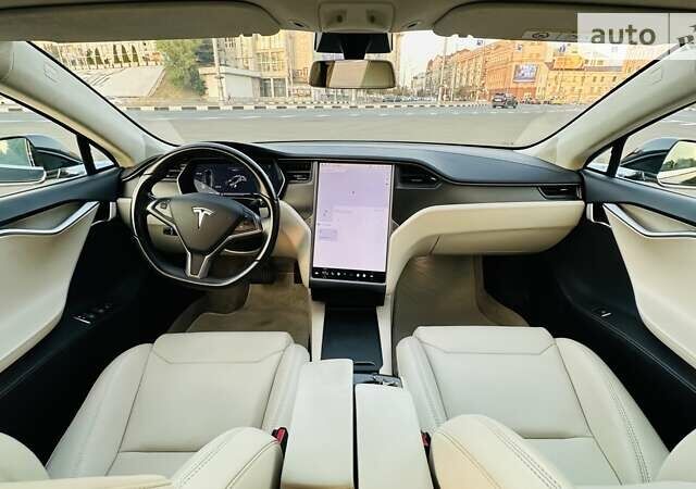 Черный Тесла Модель С, объемом двигателя 0 л и пробегом 84 тыс. км за 25000 $, фото 38 на Automoto.ua