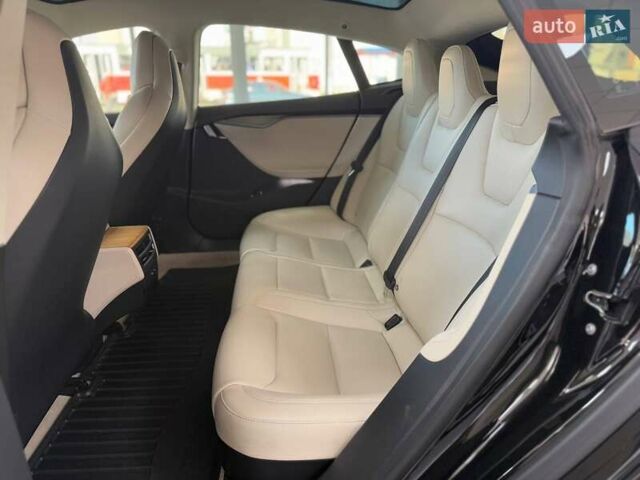 Черный Тесла Модель С, объемом двигателя 0 л и пробегом 107 тыс. км за 22990 $, фото 19 на Automoto.ua