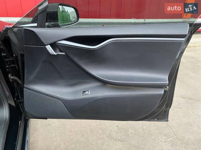 Чорний Тесла Модель С, об'ємом двигуна 0 л та пробігом 227 тис. км за 19999 $, фото 21 на Automoto.ua