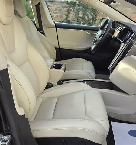 Черный Тесла Модель С, объемом двигателя 0 л и пробегом 217 тыс. км за 16300 $, фото 19 на Automoto.ua