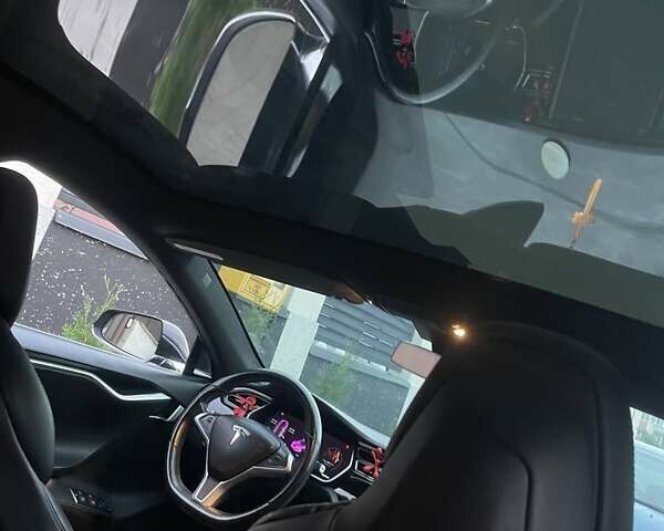 Чорний Тесла Модель С, об'ємом двигуна 0 л та пробігом 65 тис. км за 28500 $, фото 2 на Automoto.ua