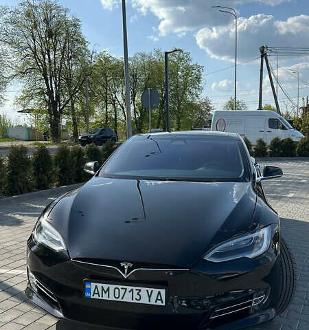 Чорний Тесла Модель С, об'ємом двигуна 0 л та пробігом 58 тис. км за 31200 $, фото 4 на Automoto.ua