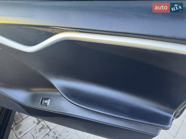 Черный Тесла Модель С, объемом двигателя 0 л и пробегом 136 тыс. км за 18650 $, фото 76 на Automoto.ua