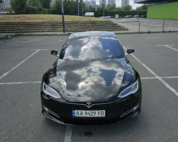 Черный Тесла Модель С, объемом двигателя 0 л и пробегом 72 тыс. км за 24900 $, фото 49 на Automoto.ua