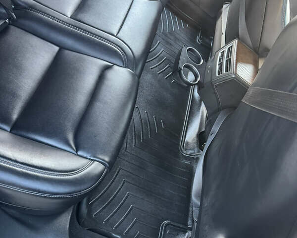 Черный Тесла Модель С, объемом двигателя 0 л и пробегом 136 тыс. км за 18650 $, фото 71 на Automoto.ua