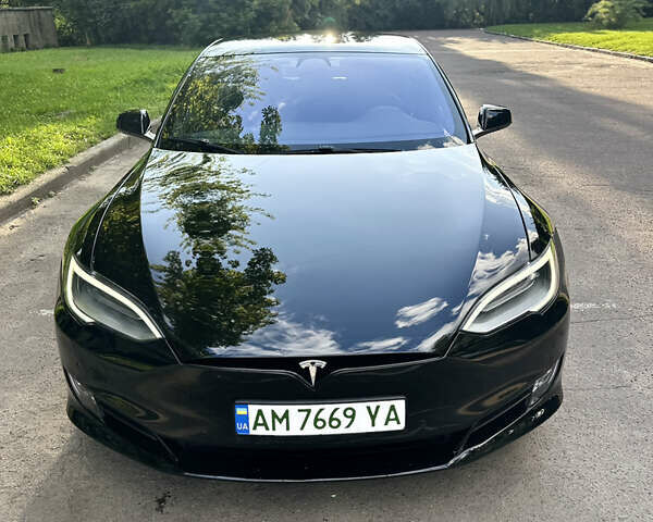 Черный Тесла Модель С, объемом двигателя 0 л и пробегом 55 тыс. км за 19900 $, фото 2 на Automoto.ua