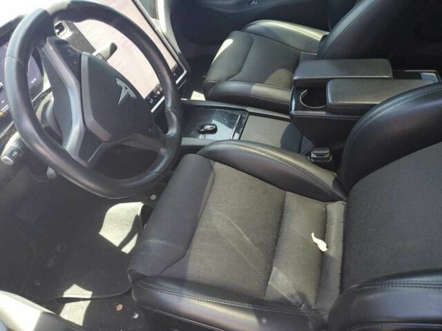 Черный Тесла Модель С, объемом двигателя 0 л и пробегом 126 тыс. км за 22900 $, фото 6 на Automoto.ua