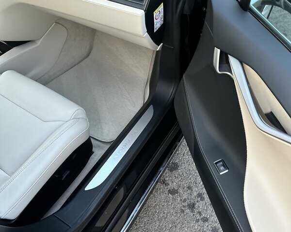 Черный Тесла Модель С, объемом двигателя 0 л и пробегом 84 тыс. км за 25000 $, фото 27 на Automoto.ua