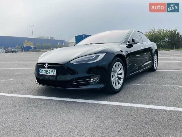 Чорний Тесла Модель С, об'ємом двигуна 0 л та пробігом 85 тис. км за 18500 $, фото 22 на Automoto.ua