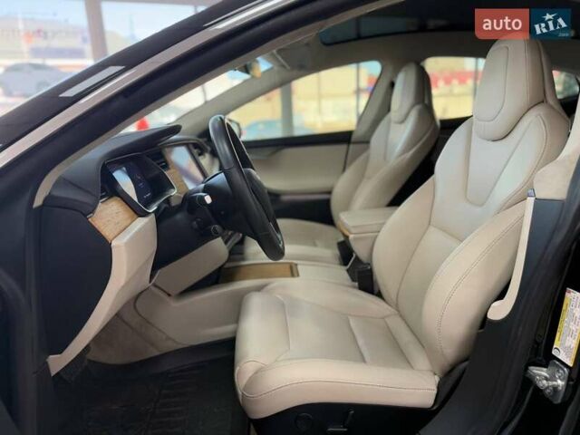 Черный Тесла Модель С, объемом двигателя 0 л и пробегом 107 тыс. км за 22990 $, фото 18 на Automoto.ua