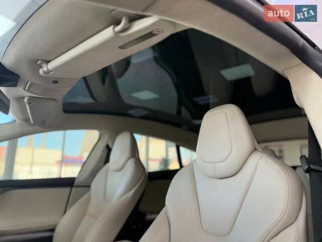 Черный Тесла Модель С, объемом двигателя 0 л и пробегом 107 тыс. км за 22990 $, фото 22 на Automoto.ua