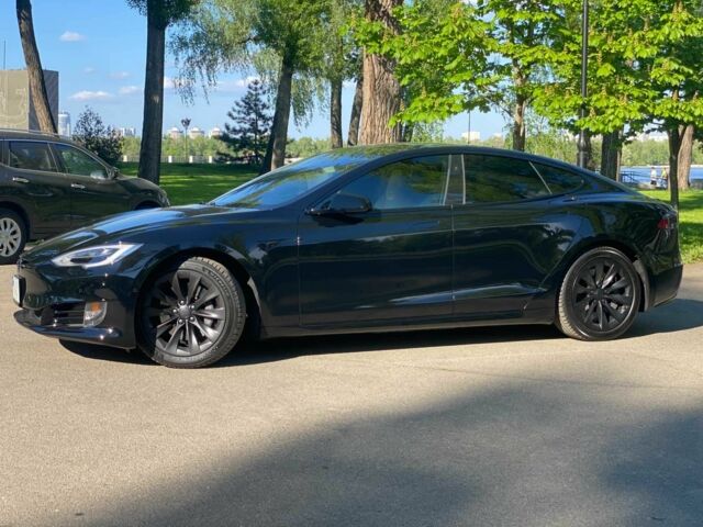 Чорний Тесла Модель С, об'ємом двигуна 0 л та пробігом 70 тис. км за 28900 $, фото 1 на Automoto.ua