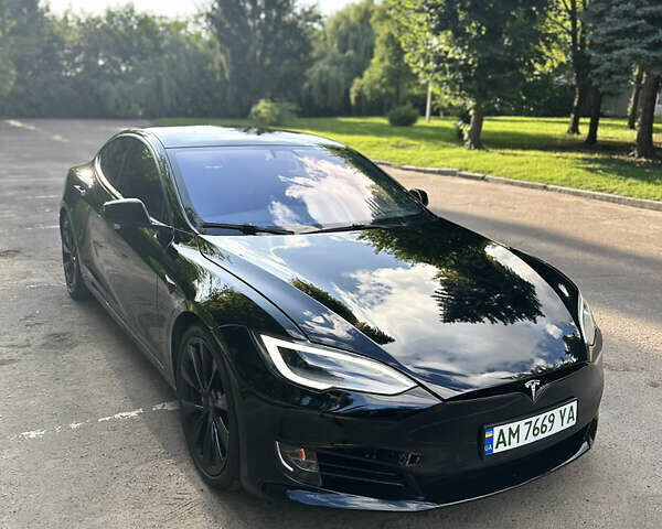 Черный Тесла Модель С, объемом двигателя 0 л и пробегом 55 тыс. км за 19900 $, фото 5 на Automoto.ua