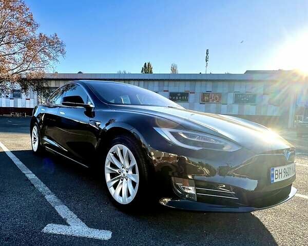 Черный Тесла Модель С, объемом двигателя 0 л и пробегом 118 тыс. км за 25700 $, фото 3 на Automoto.ua