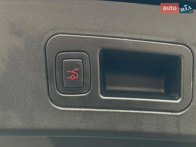 Черный Тесла Модель С, объемом двигателя 0 л и пробегом 71 тыс. км за 26790 $, фото 58 на Automoto.ua