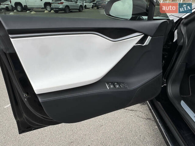 Чорний Тесла Модель С, об'ємом двигуна 0 л та пробігом 59 тис. км за 27900 $, фото 23 на Automoto.ua