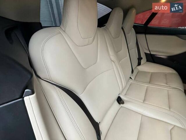 Чорний Тесла Модель С, об'ємом двигуна 0 л та пробігом 101 тис. км за 25499 $, фото 38 на Automoto.ua