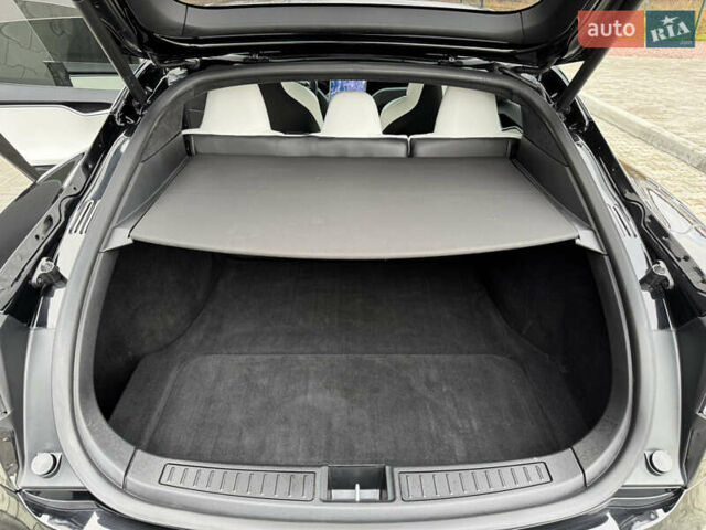 Черный Тесла Модель С, объемом двигателя 0 л и пробегом 98 тыс. км за 24900 $, фото 45 на Automoto.ua