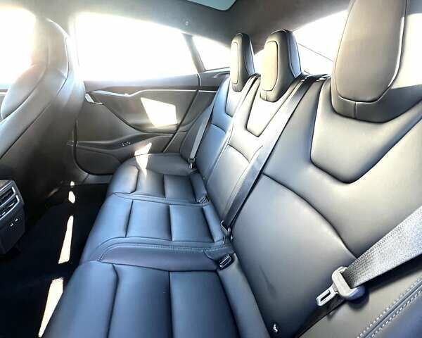 Черный Тесла Модель С, объемом двигателя 0 л и пробегом 118 тыс. км за 25700 $, фото 12 на Automoto.ua