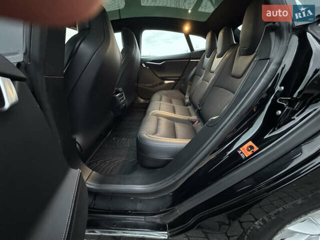 Черный Тесла Модель С, объемом двигателя 0 л и пробегом 137 тыс. км за 19500 $, фото 39 на Automoto.ua