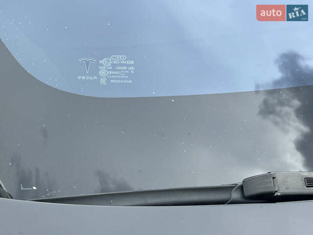 Черный Тесла Модель С, объемом двигателя 0 л и пробегом 82 тыс. км за 29990 $, фото 46 на Automoto.ua