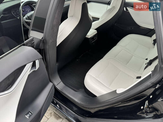 Черный Тесла Модель С, объемом двигателя 0 л и пробегом 98 тыс. км за 24900 $, фото 43 на Automoto.ua