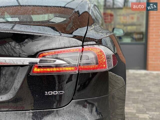 Черный Тесла Модель С, объемом двигателя 0 л и пробегом 71 тыс. км за 26790 $, фото 9 на Automoto.ua