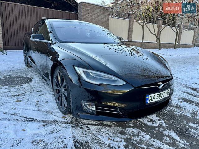 Чорний Тесла Модель С, об'ємом двигуна 0 л та пробігом 43 тис. км за 31500 $, фото 5 на Automoto.ua