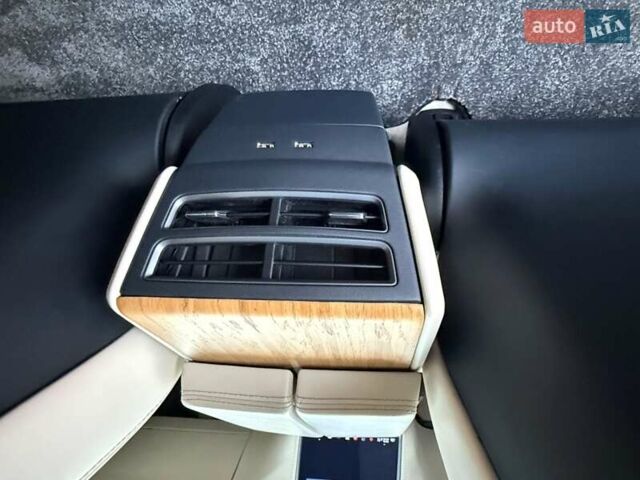 Черный Тесла Модель С, объемом двигателя 0 л и пробегом 101 тыс. км за 28000 $, фото 68 на Automoto.ua