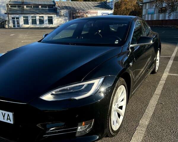Черный Тесла Модель С, объемом двигателя 0 л и пробегом 118 тыс. км за 25700 $, фото 14 на Automoto.ua