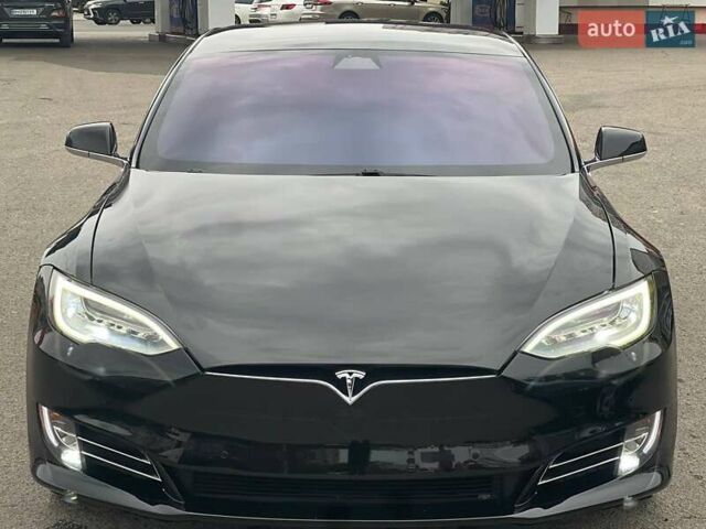 Черный Тесла Модель С, объемом двигателя 0 л и пробегом 67 тыс. км за 34900 $, фото 6 на Automoto.ua