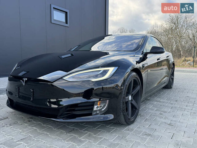 Черный Тесла Модель С, объемом двигателя 0 л и пробегом 98 тыс. км за 24900 $, фото 1 на Automoto.ua