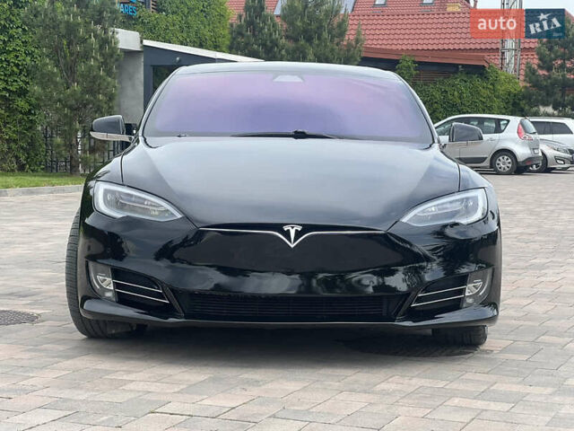 Черный Тесла Модель С, объемом двигателя 0 л и пробегом 82 тыс. км за 29990 $, фото 1 на Automoto.ua