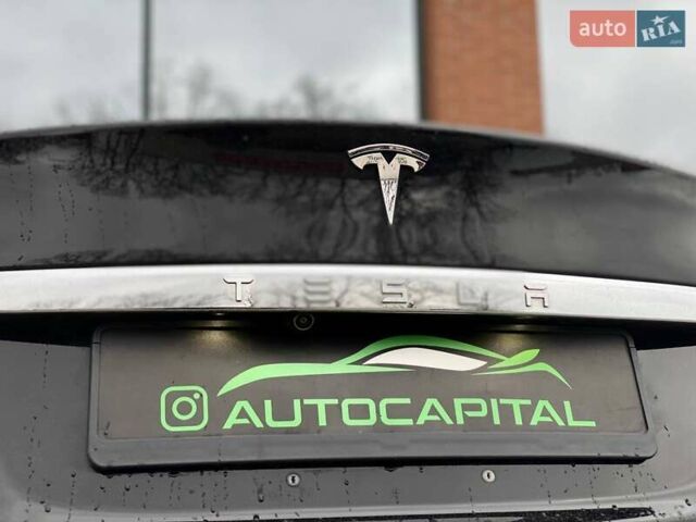 Черный Тесла Модель С, объемом двигателя 0 л и пробегом 71 тыс. км за 26790 $, фото 10 на Automoto.ua