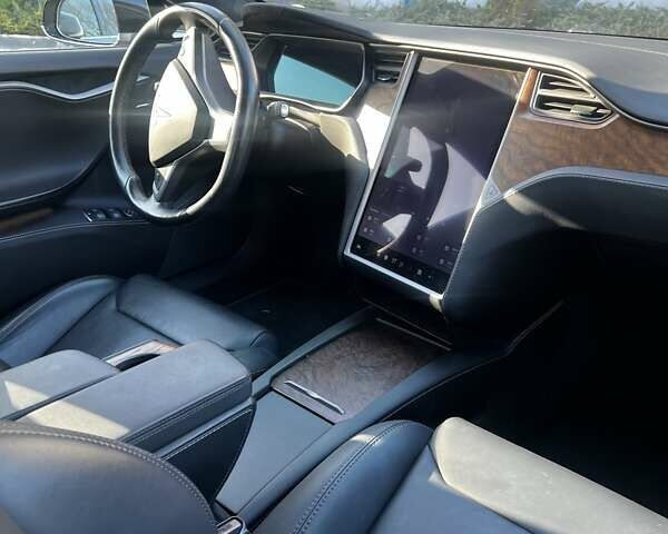 Черный Тесла Модель С, объемом двигателя 0 л и пробегом 118 тыс. км за 25700 $, фото 25 на Automoto.ua